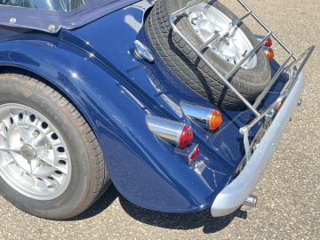 Morgan Plus 8